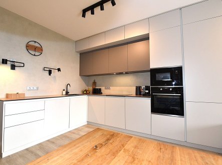 Prodej bytu, 3+kk, 79 m²