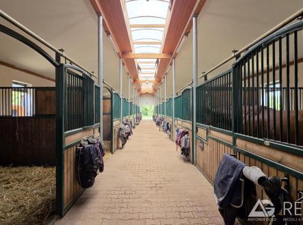Prodej pozemku pro komerční výstavbu, 68 855 m²