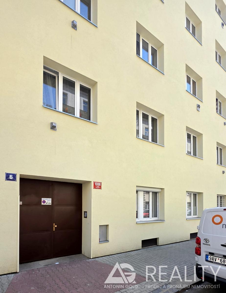 AN dům 2 z ulice 1.jpg