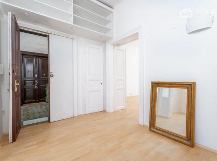 Pronájem bytu, 3+1, 106 m²