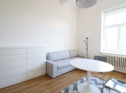 Pronájem bytu, 1+kk, 29 m²