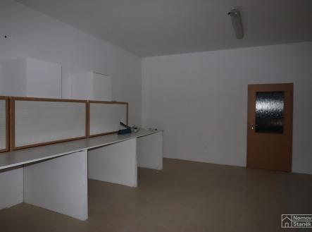 Pronájem - komerční objekt, sklad, 1 702 m²