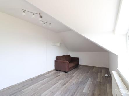 Pronájem bytu, 2+kk, 62 m²
