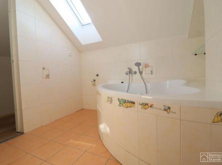 Pronájem bytu, 2+kk, 62 m²