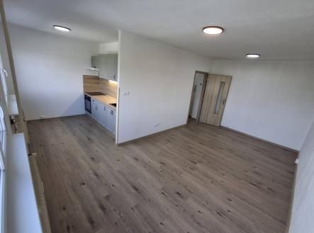 Pronájem bytu, 1+kk, 35 m²