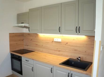 Pronájem bytu, 1+kk, 35 m²