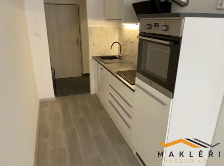 Pronájem bytu, 1+kk, 32 m²
