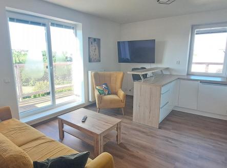 Pronájem bytu, 3+kk, 64 m²