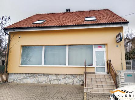 Pronájem - obchodní prostor, 90 m²