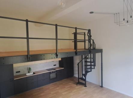 Pronájem bytu, 2+kk, 75 m²