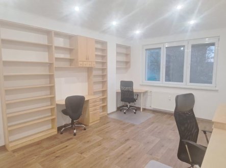 Pronájem bytu, 3+1, 75 m², Jihlava – náhled fotky 2