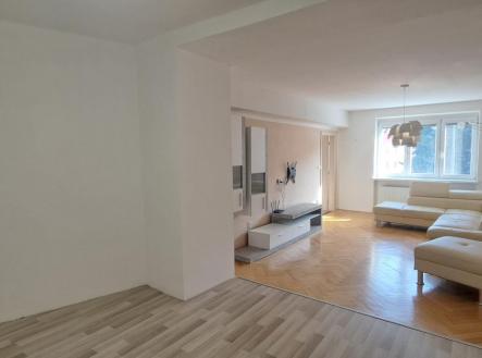 Pronájem bytu, 3+1, 108 m²