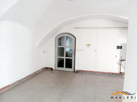 Pronájem obchodní prostory, 90 m²