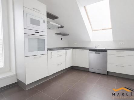 Pronájem bytu, 3+kk, 66 m²