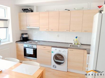 Pronájem bytu, 2+1, 65 m²