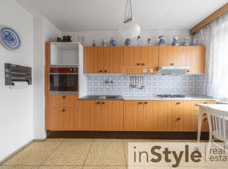 Prodej - dům/vila, 291 m²