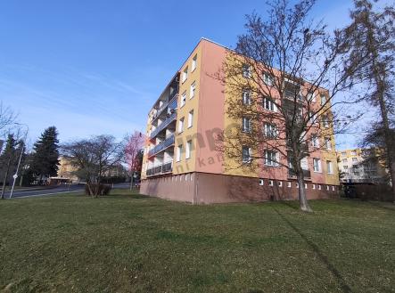 Pronájem bytu, 1+kk, 38 m²