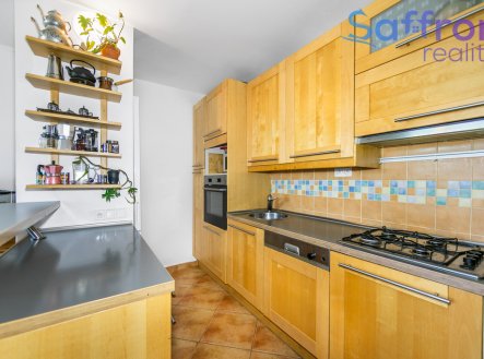 Prodej družstevního bytu 3KK/L, 70 m2, ul. Slévačská, Praha-Hloubětín