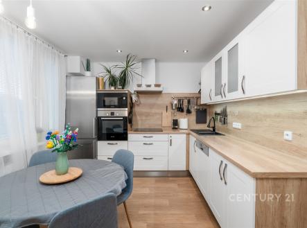 Prodej bytu, 3+1, 77 m²