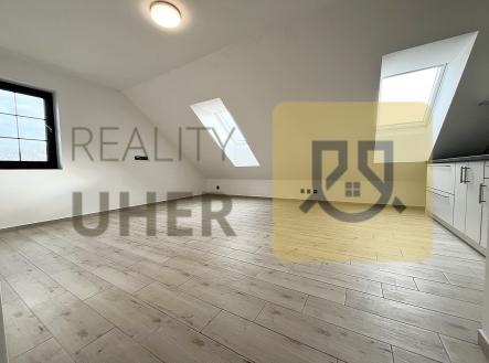 Pronájem bytu, 2+kk, 61 m²