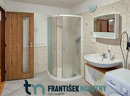 Pronájem bytu, 1+kk, 35 m²