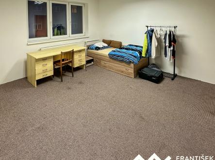 Pronájem bytu, 3+kk, 69 m²