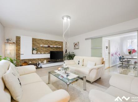 Prodej domu/vily, 289 m²