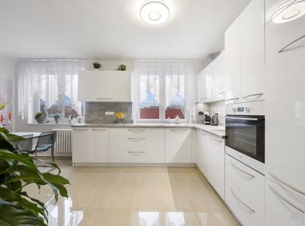 Prodej domu/vily, 289 m²
