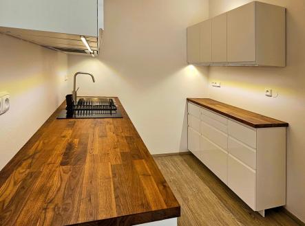 Pronájem bytu, 2+kk, 52 m²
