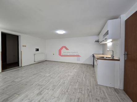 Pronájem bytu, 1+kk, 30 m²