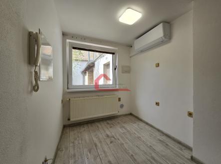 Pronájem bytu, 1+kk, 30 m²