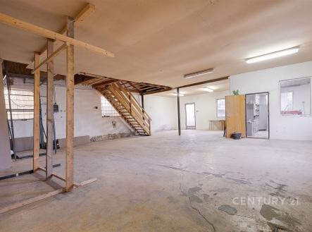 Prodej komerčního objektu, průmyslový areál, 1 000 m²