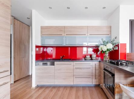 Pronájem bytu, 2+kk, 44 m²