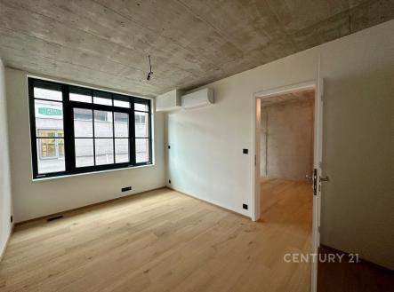 Prodej kanceláře, 63 m²