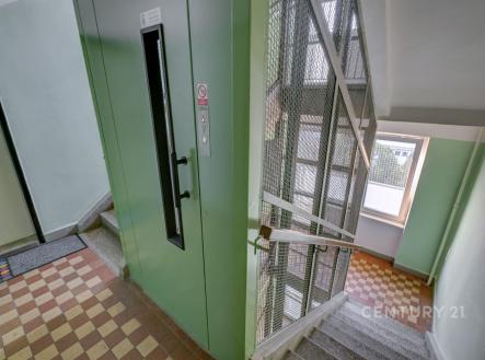 Pronájem bytu, 2+1, 52 m²