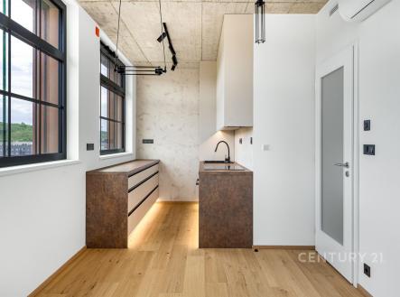 Pronájem bytu, 3+kk, 74 m²