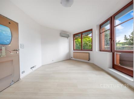 Pronájem bytu, 2+kk, 54 m²