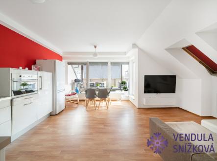 Pronájem bytu, 2+kk, 64 m²