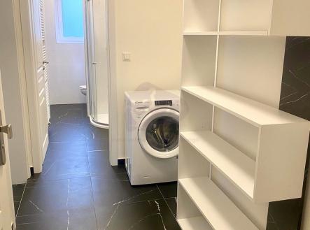 Pronájem bytu, 1+kk, 32 m²