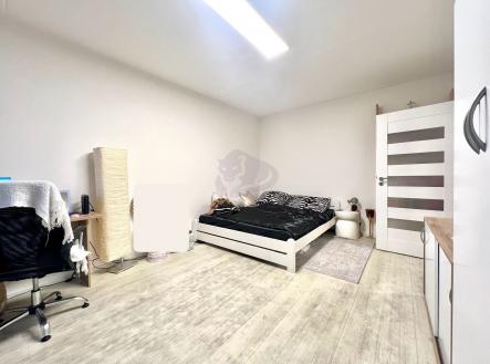 Pronájem bytu, 1+kk, 30 m²