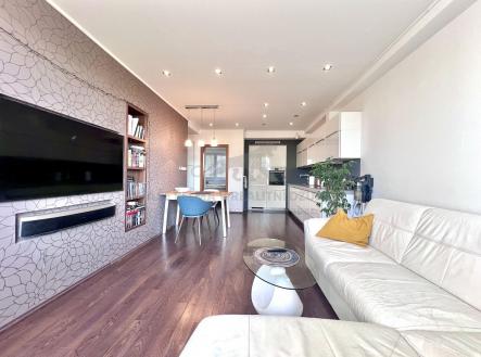 Pronájem bytu, 2+kk, 59 m²