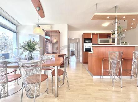 Prodej bytu, 4+kk, 136 m²