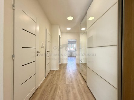 Pronájem bytu, 3+1, 75 m²