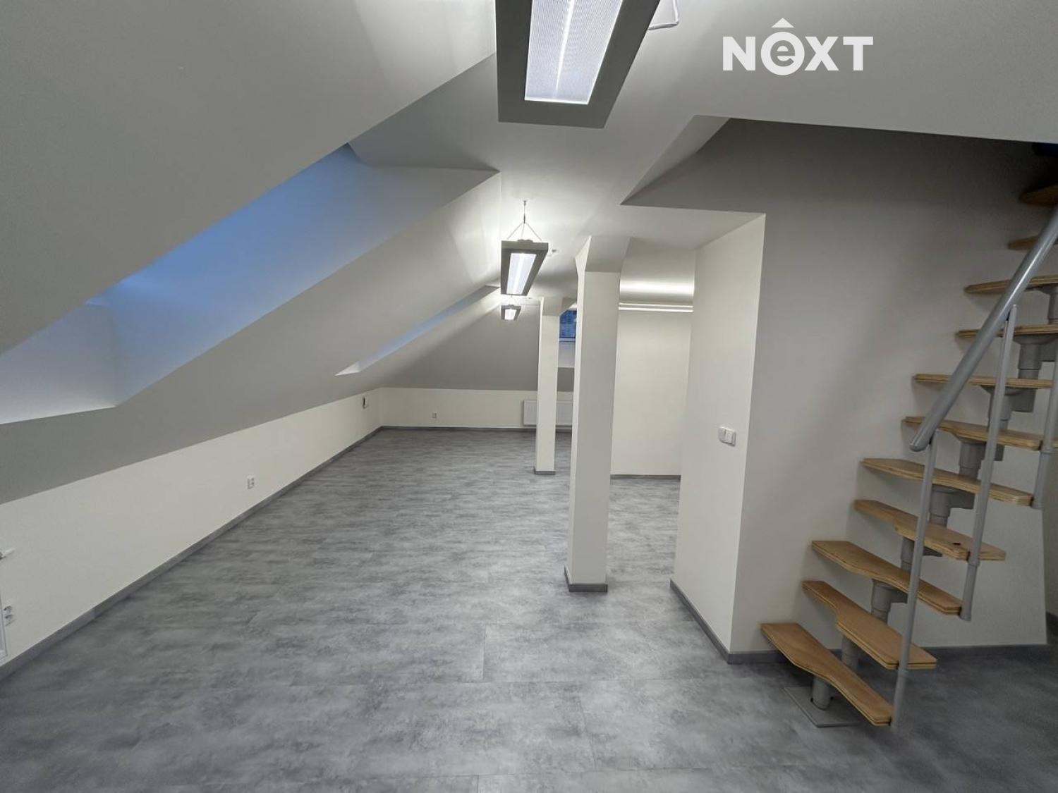 Pronájem byt 1+1, 65㎡