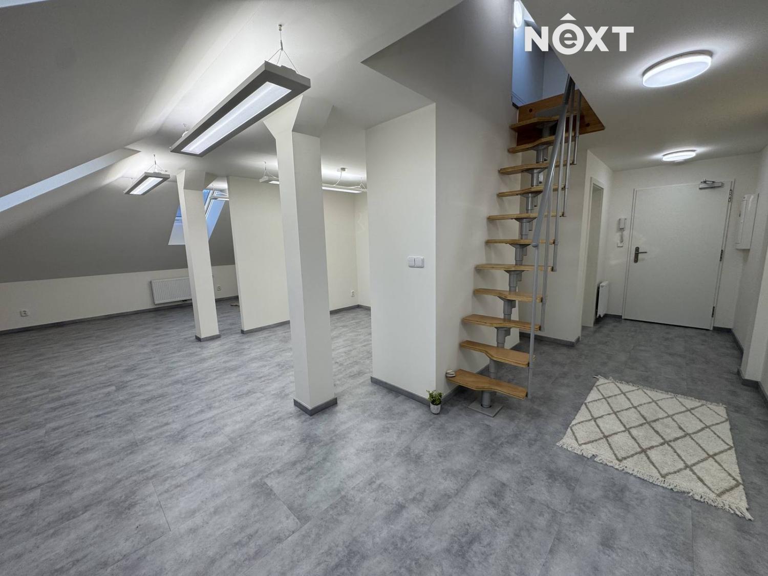 Pronájem byt 1+1, 65㎡