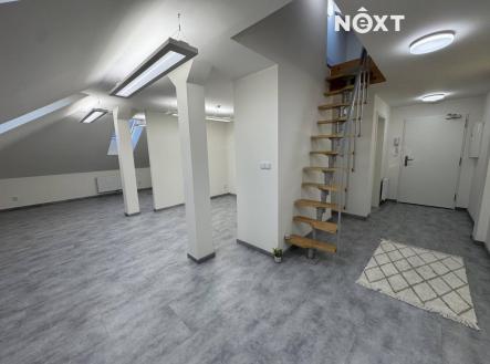 Pronájem bytu, 1+1, 65 m²