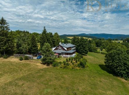Prodej - hotel, 1 038 m²