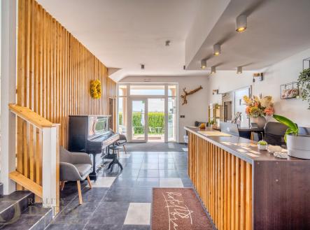 Prodej hotel, 1 100 m²