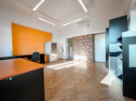 Pronájem kanceláře, 34 m²