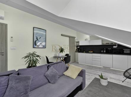 Pronájem bytu, 2+kk, 44 m²